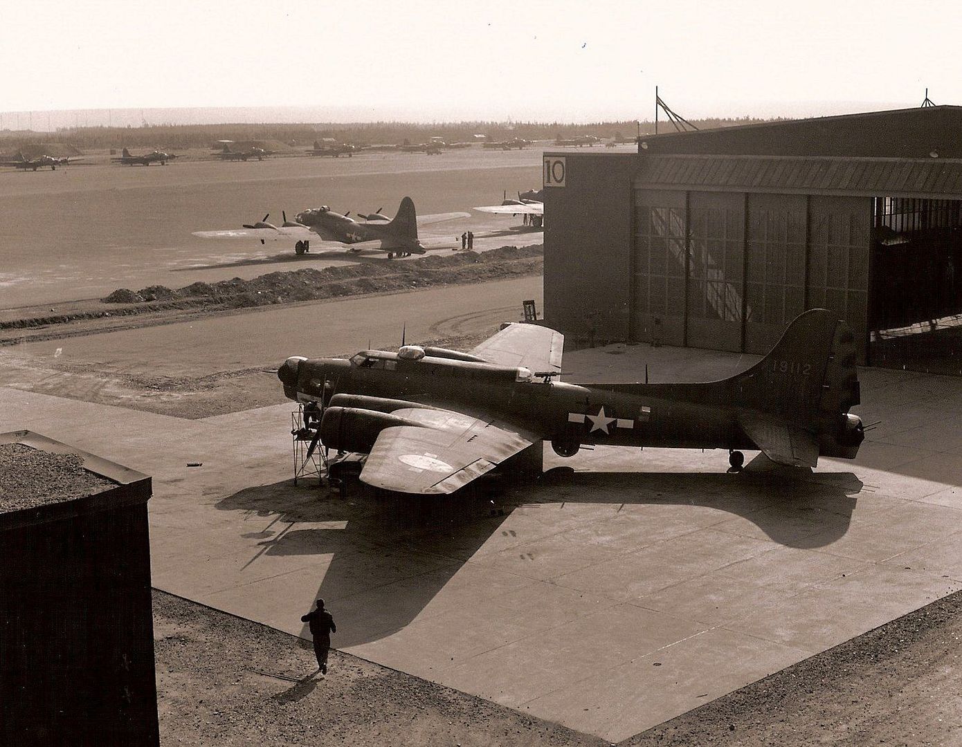 米陸軍 B-29 スーパーフォートレス用デカールセット (デカール